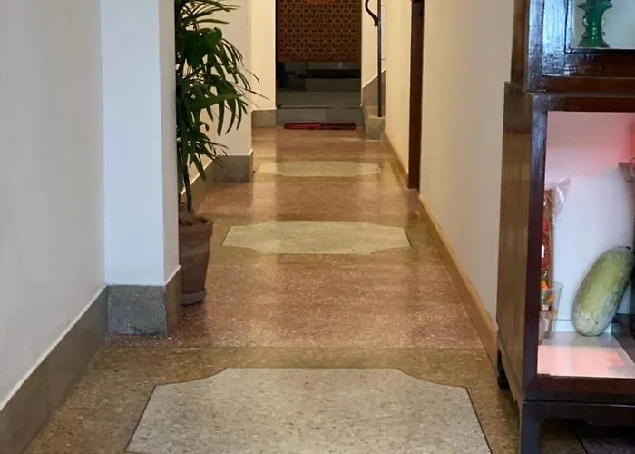 Hostal Taladnoi Paint House Bangkok