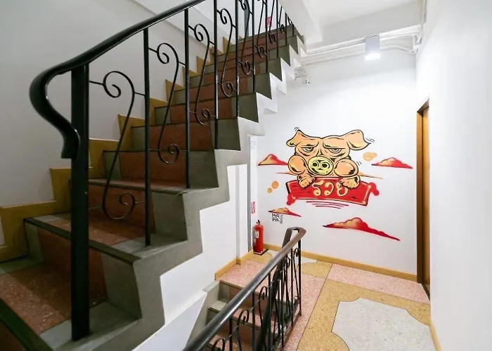 Hostal Taladnoi Paint House