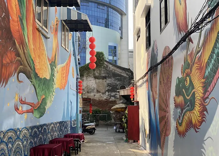 Hostal Taladnoi Paint House Bangkok