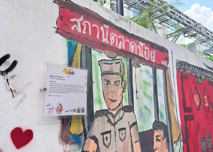 Hostal Taladnoi Paint House Bangkok